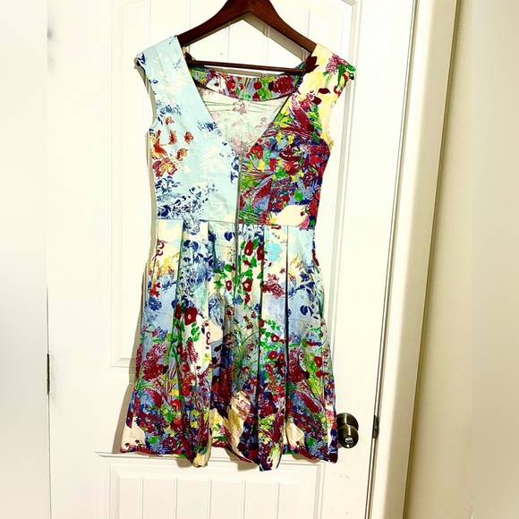 Closet London Floral Tea Dress with Pockets !!! - Picture 2 of 5